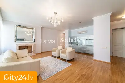 Vaļņu iela 21