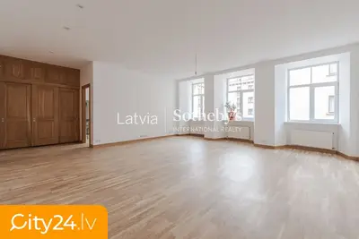 Vaļņu iela 21