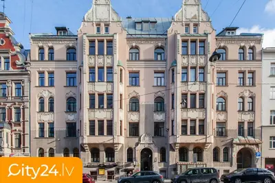 Lāčplēša iela 35