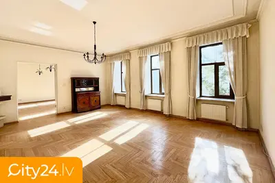 Raiņa bulvāris