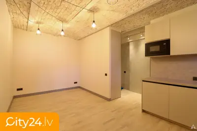 Zeļļu iela 13