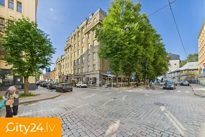 Dzirnavu iela 31
