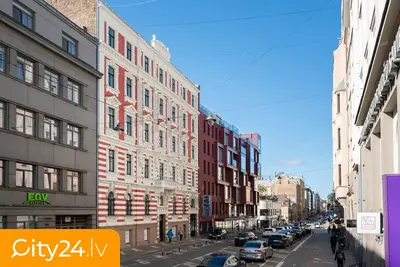 Lāčplēša iela 36