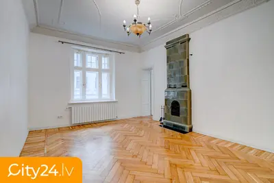 Lāčplēša iela 21