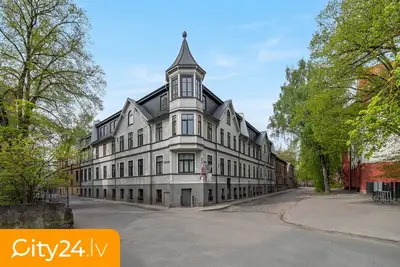 Zeļļu iela 13