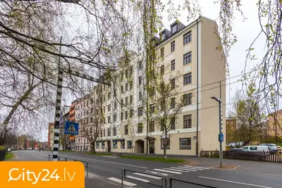 Firsa Sadovņikova iela 39