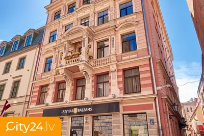 Vaļņu iela 21