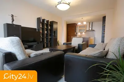 Anniņmuižas bulvāris 38