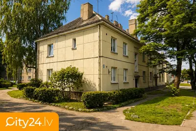 Baltāsbaznīcas iela 33