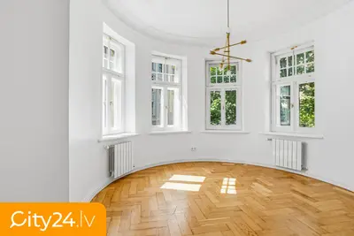Lāčplēša iela 21