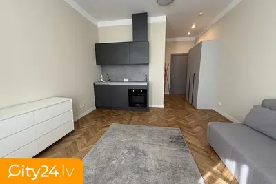 Valdemāra 61