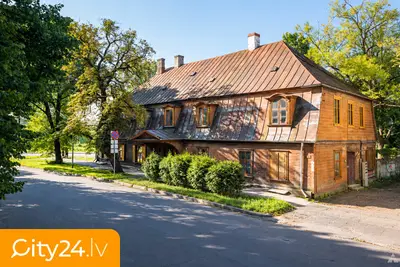 Visvalža iela 8