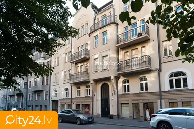 Rūpniecības iela 11