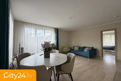 Lielezeres iela 10