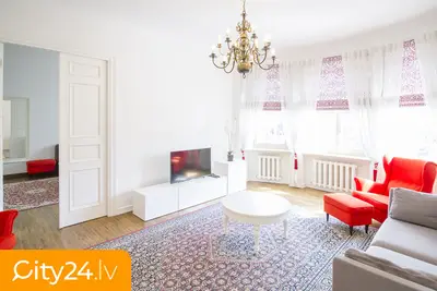 Krišjāņa Valdemāra iela 71