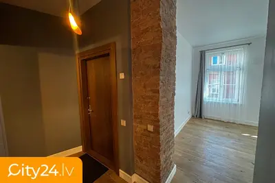 Bruņinieku iela 19