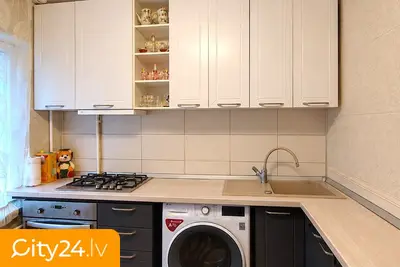 Tīnūžu iela 12