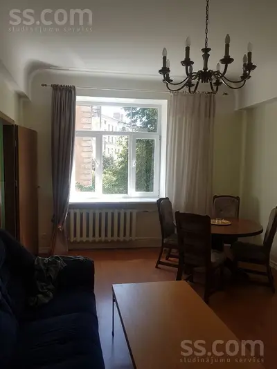 Aptiekas 8