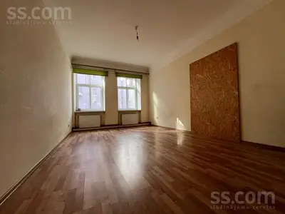 Bruņinieku 81