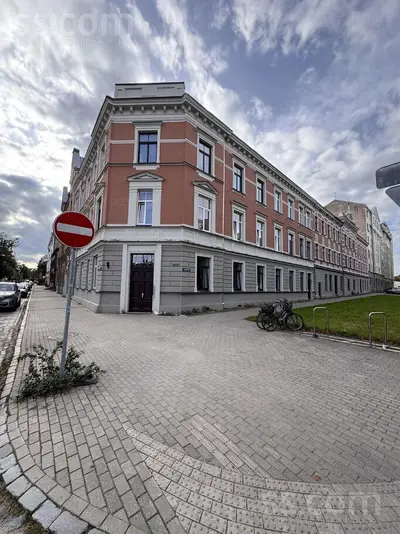 Strēlnieku 19