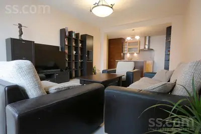 Anniņmuižas 38