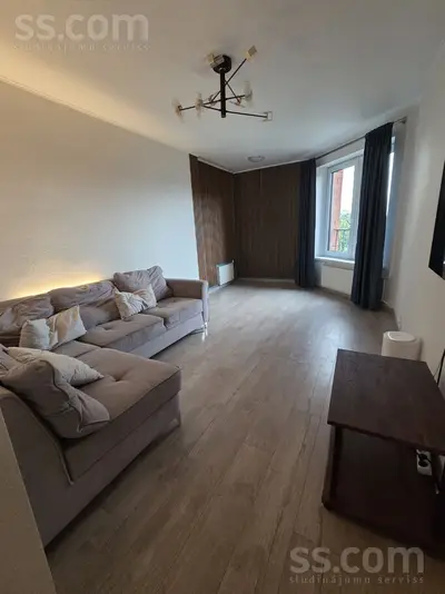 Anniņmuižas 28