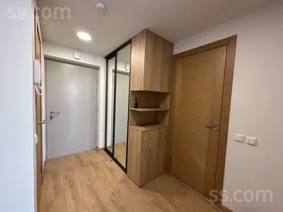 Briežu 9