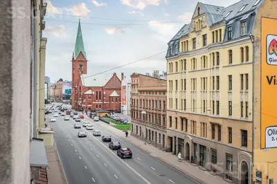 Brīvības 142