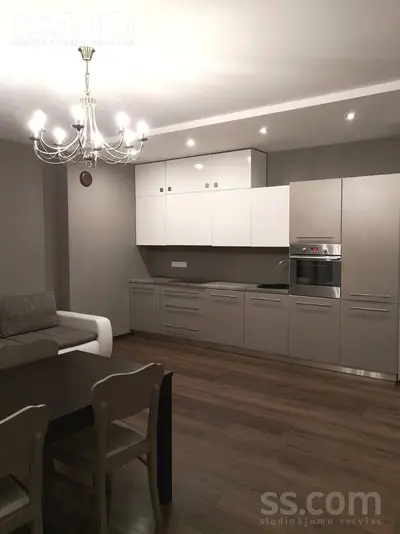 Ropažu 12