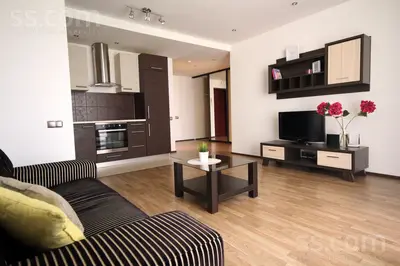 Ropažu 12