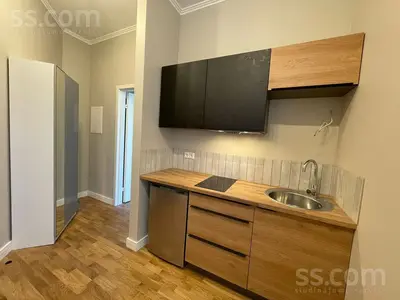 Vecpilsētas 12