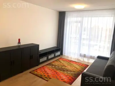 Briežu 9