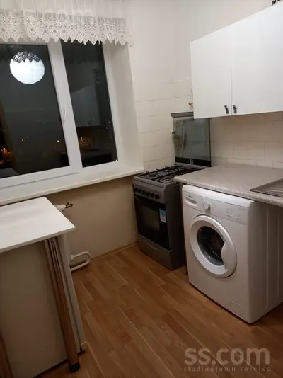 Ropažu 76