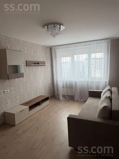 Pļavnieku 8