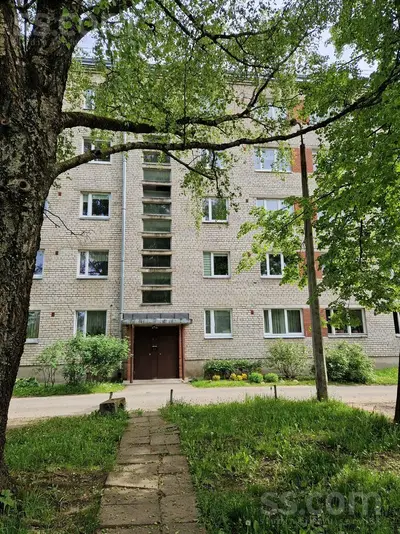 Ropažu 76