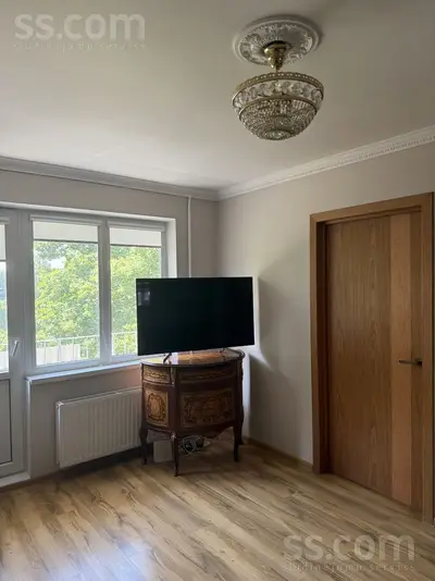 Juglas 41