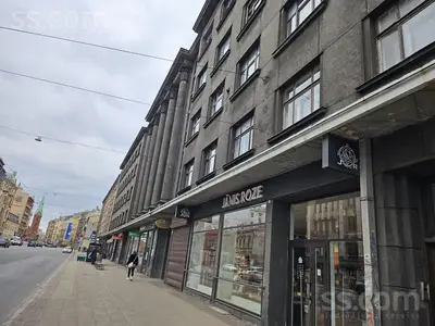 Brīvības 90