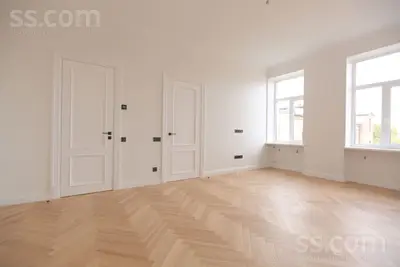 Lāčplēša 61