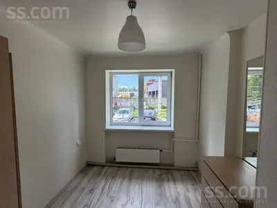 Dzirkaļu 18